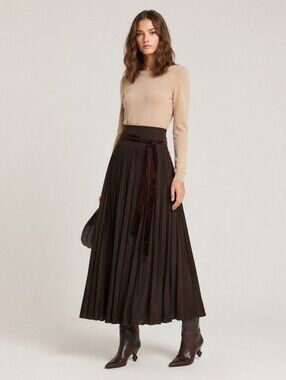 MaxMara Rich Choco Brown A-Line Pleated Maxi Skirt with Accentuated Waist🍫
